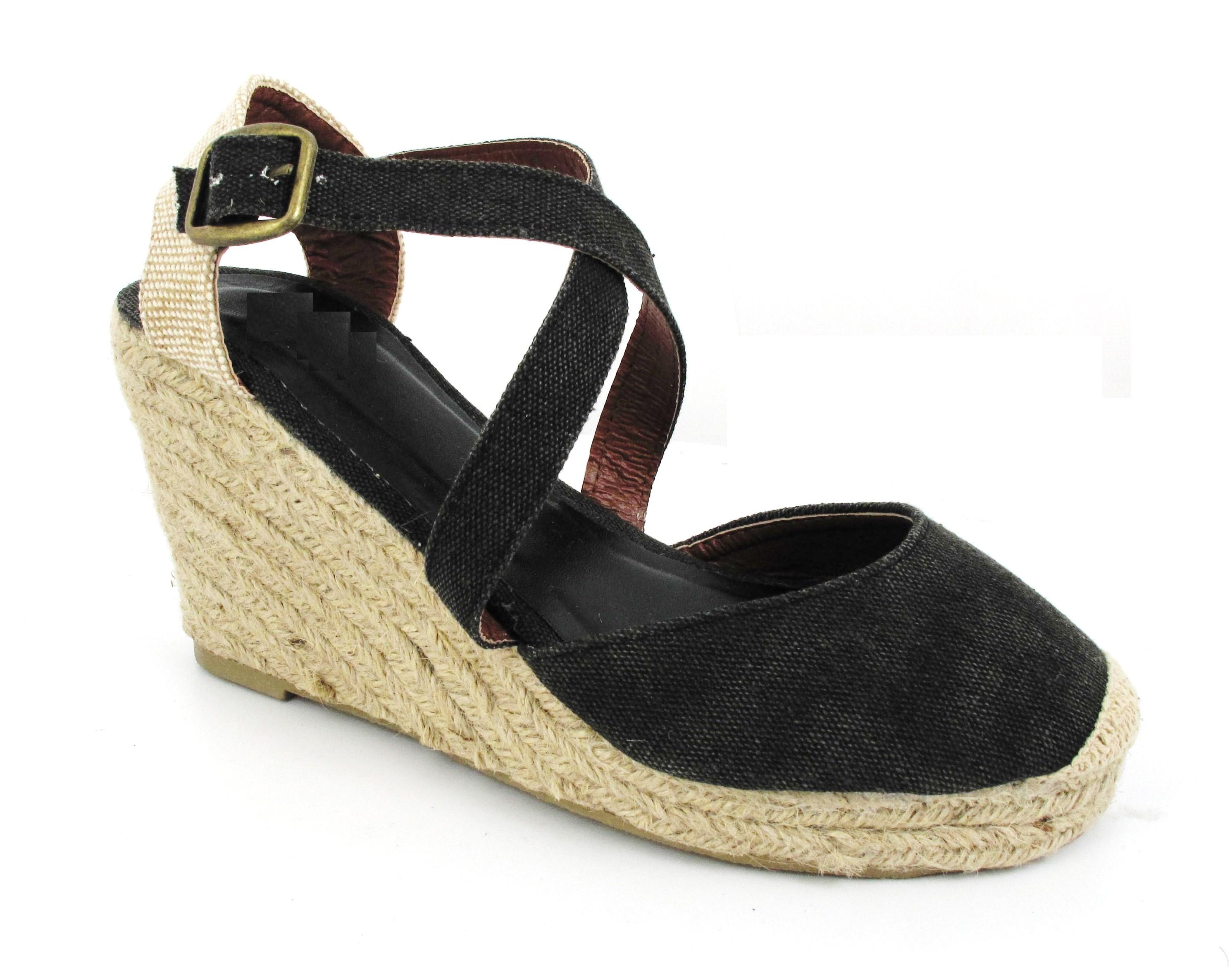 black low heel wedge shoes